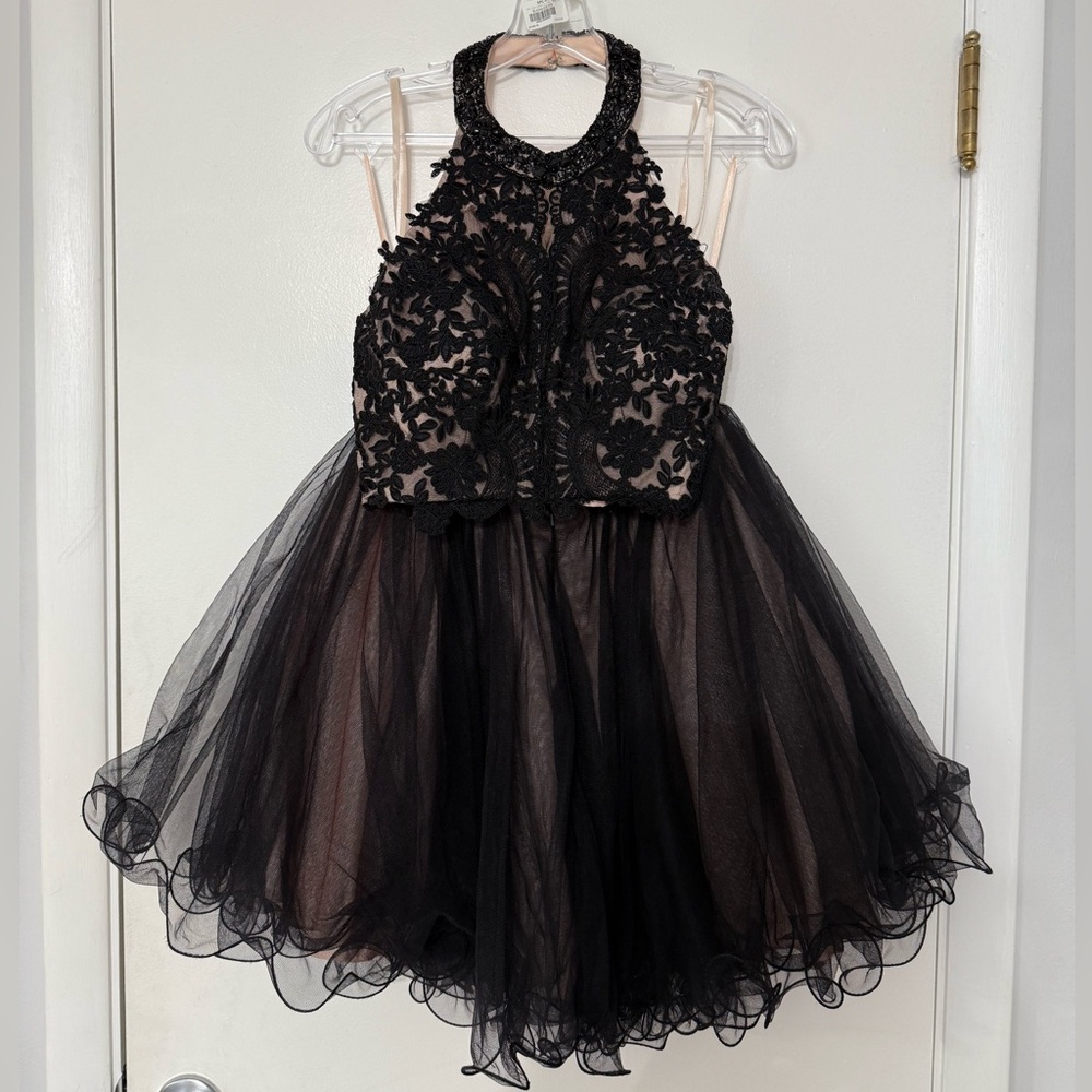 SPLASH Black Lace and Tulle Two Piece Homecoming Dress Size 8